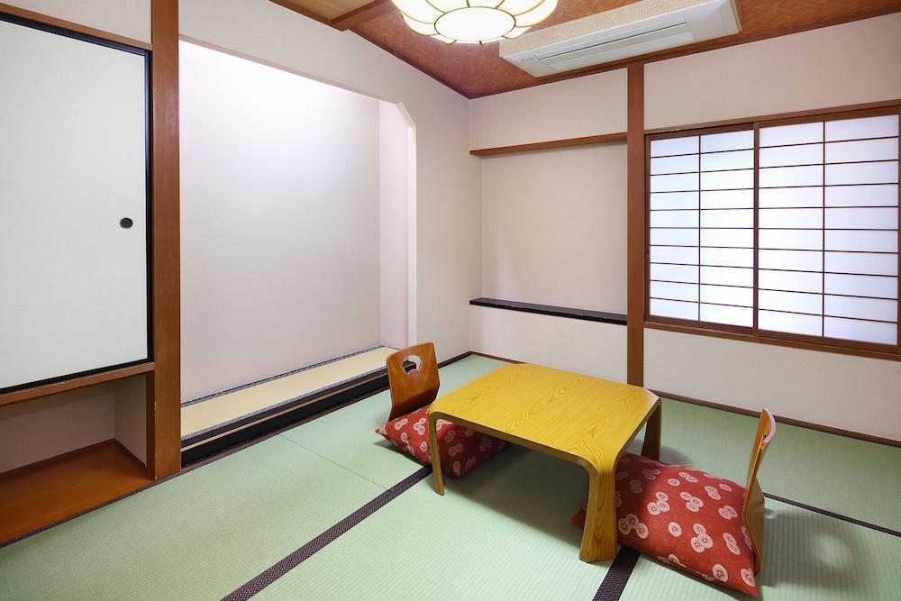 Hakonenomori Okada